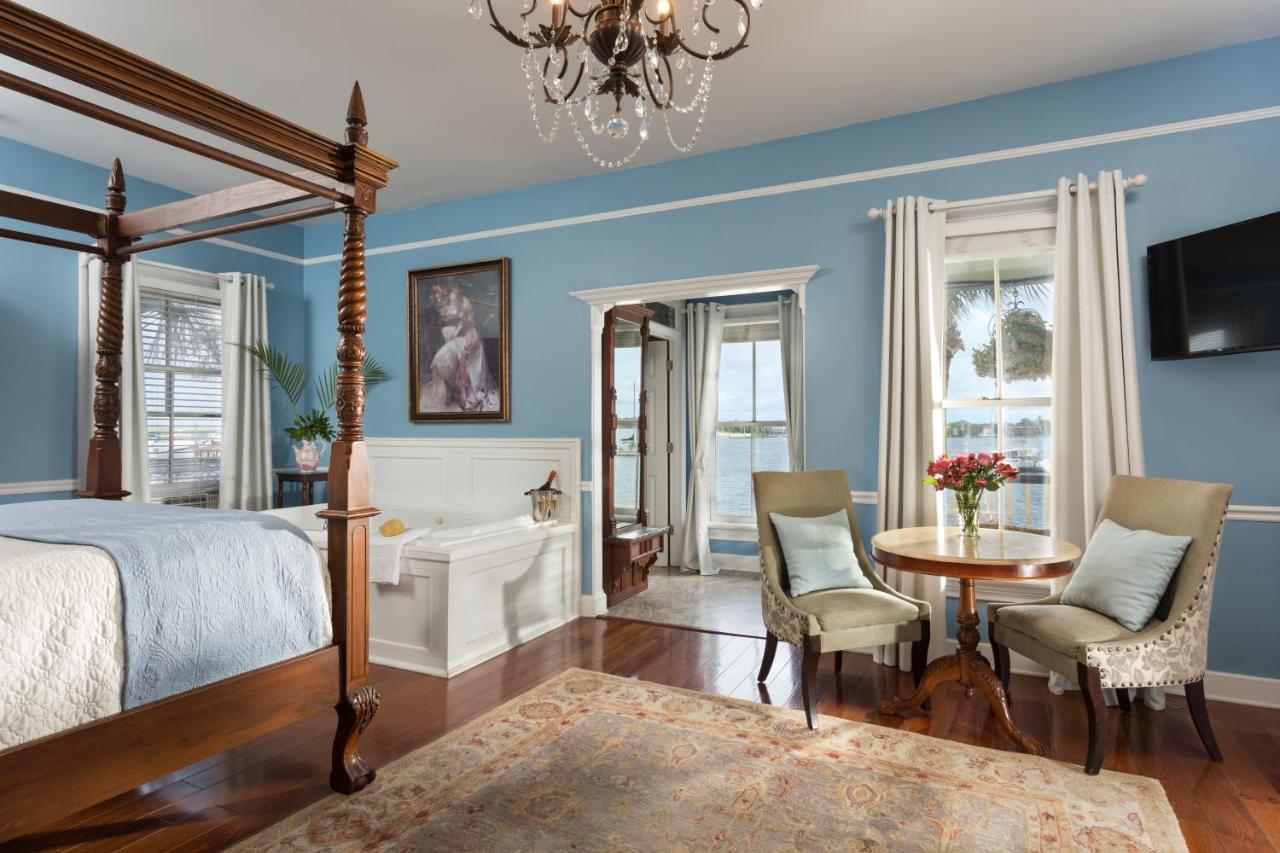 Bed and Breakfast Bayfront Marin House Сент-Огастин Экстерьер фото